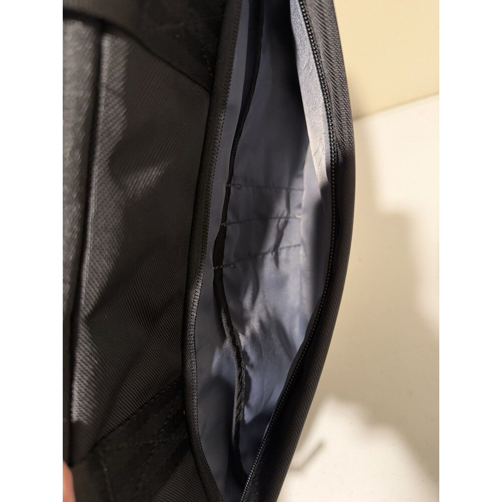NEW Dell EcoLoop Pro CV5623 Laptop Sleeve 15-16” Carry Case Black JRY1J - Picture 3 of 7